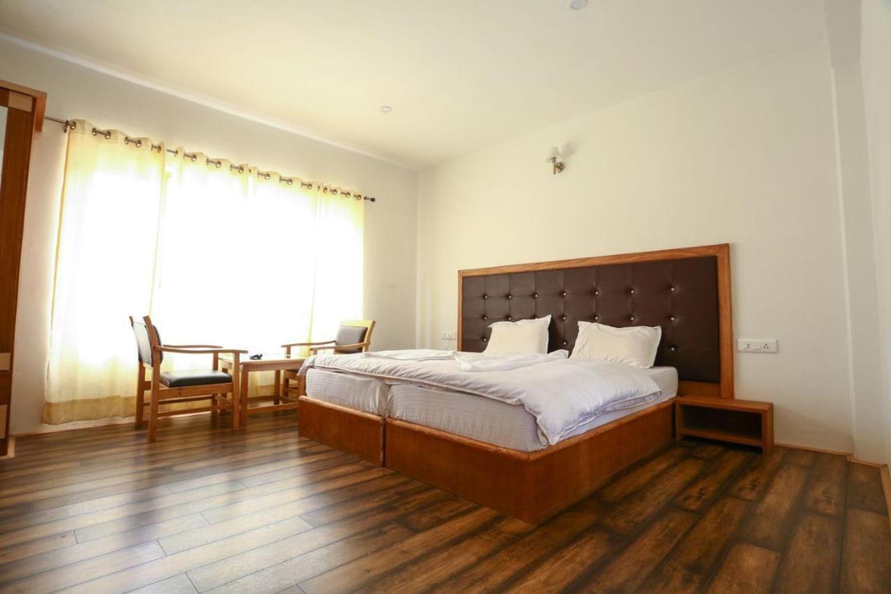 Hotel Om Ladakh Leh Dış mekan fotoğraf