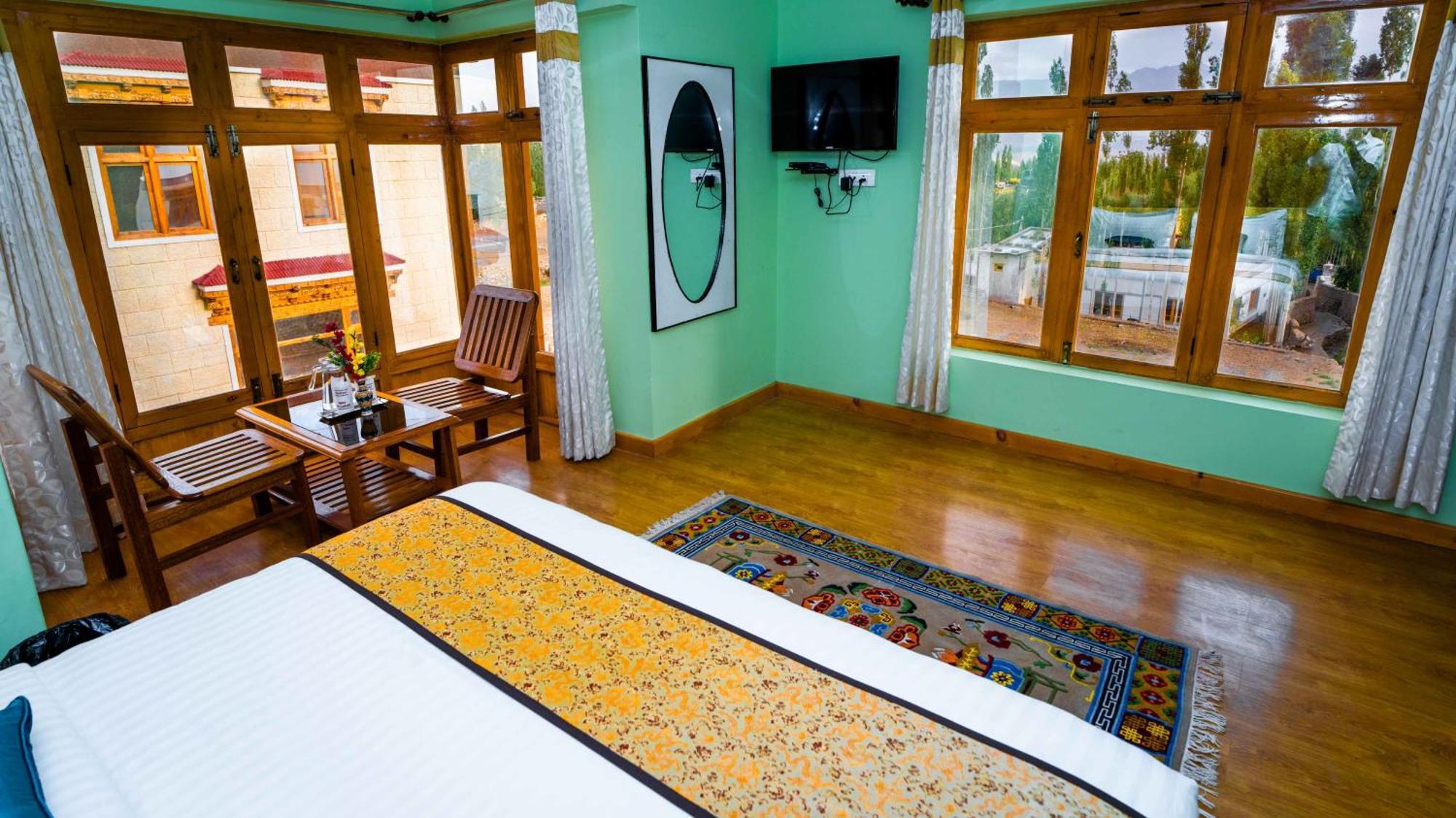 Hotel Om Ladakh Leh Dış mekan fotoğraf