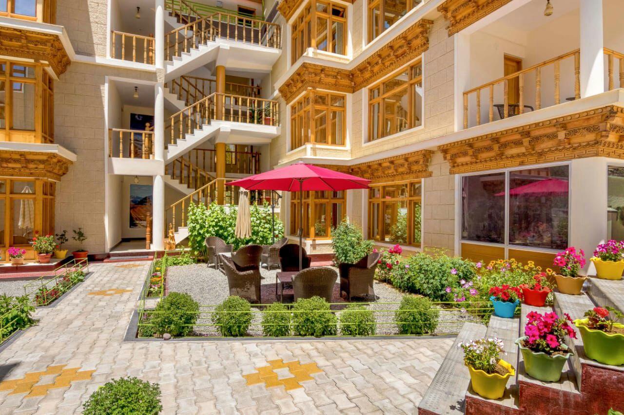 Hotel Om Ladakh Leh Dış mekan fotoğraf