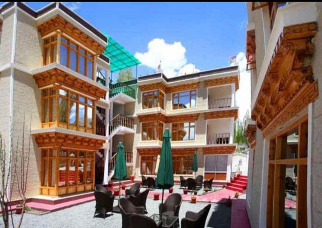 Hotel Om Ladakh Leh Dış mekan fotoğraf